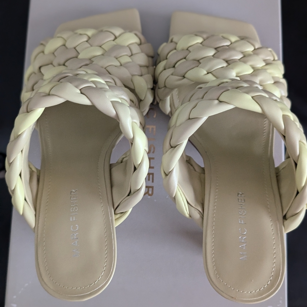 NIB Marc Fisher Heeled Sandals Yellow/Taupe Sz 8 - Picture 2 of 5